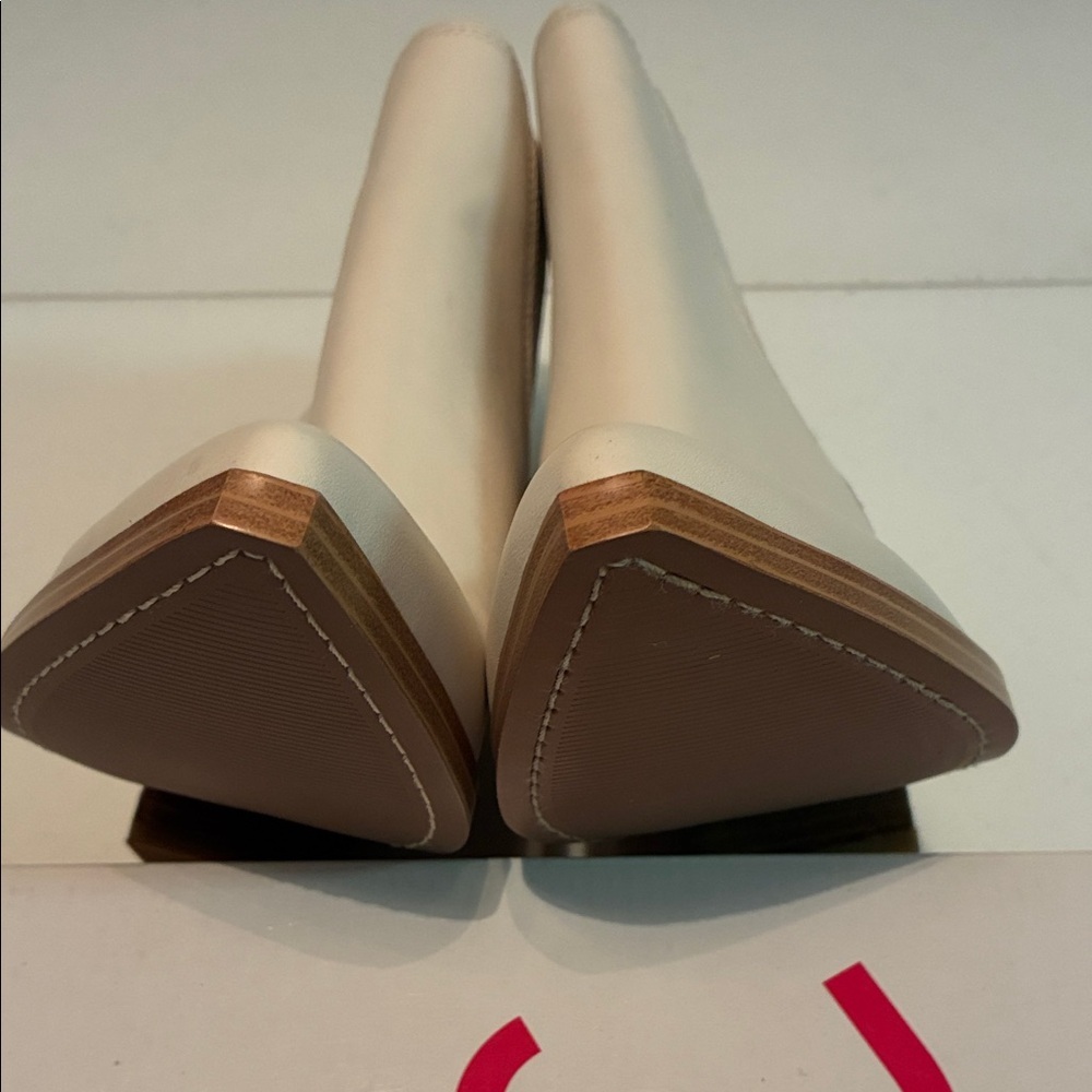 Marc Fisher White Leather Ankle Boots size 9m - Picture 7 of 12